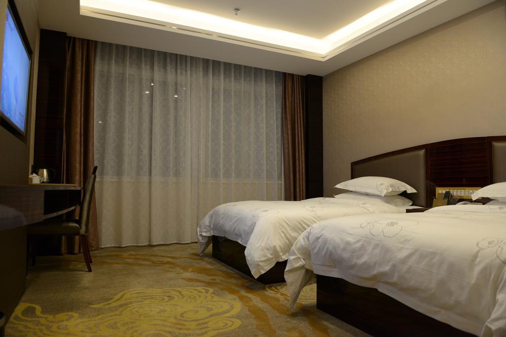 قوانغتشو Tie Cheng Hotel الغرفة الصورة